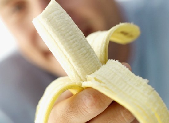 A banana is a healthy snack choice